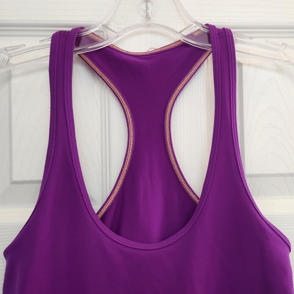 EUC Lululemon Tank - Picture 3 of 9